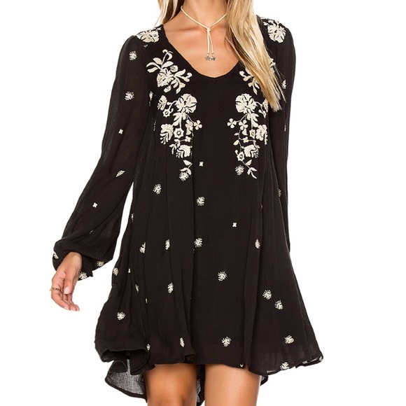 Black EMBROIDERED Floral Swing DRESS White NEW - Picture 2 of 6