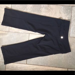 Lululemon crops