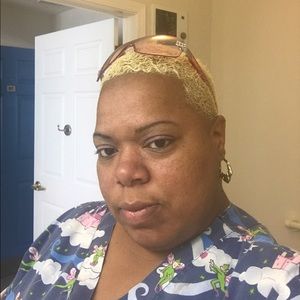 Meet your Posher, Aleshia