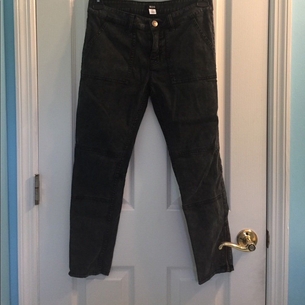 Urban Outfitters distressed cropped cargo crops