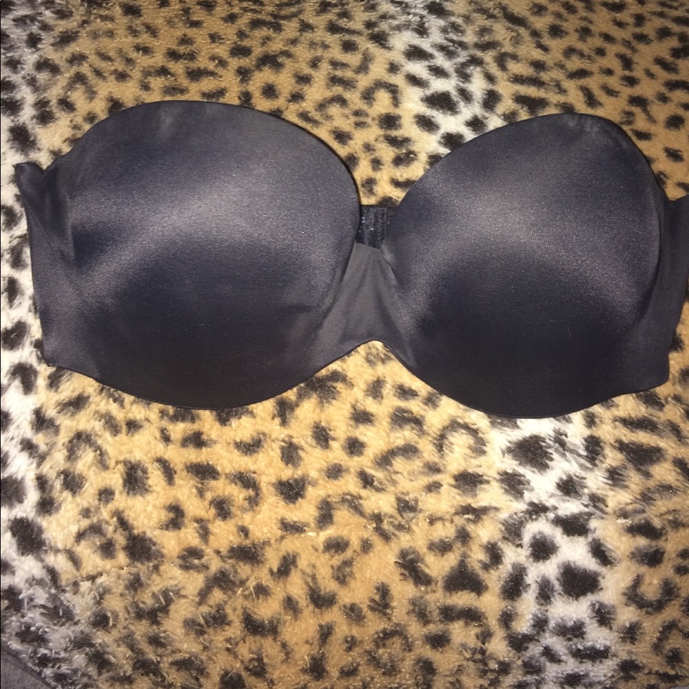 Black Strapless Bra