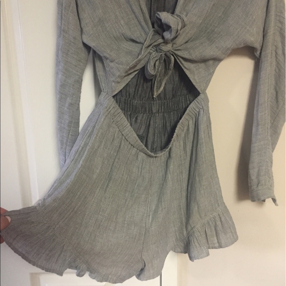 Ann Taylor Beach Romper Size Small
