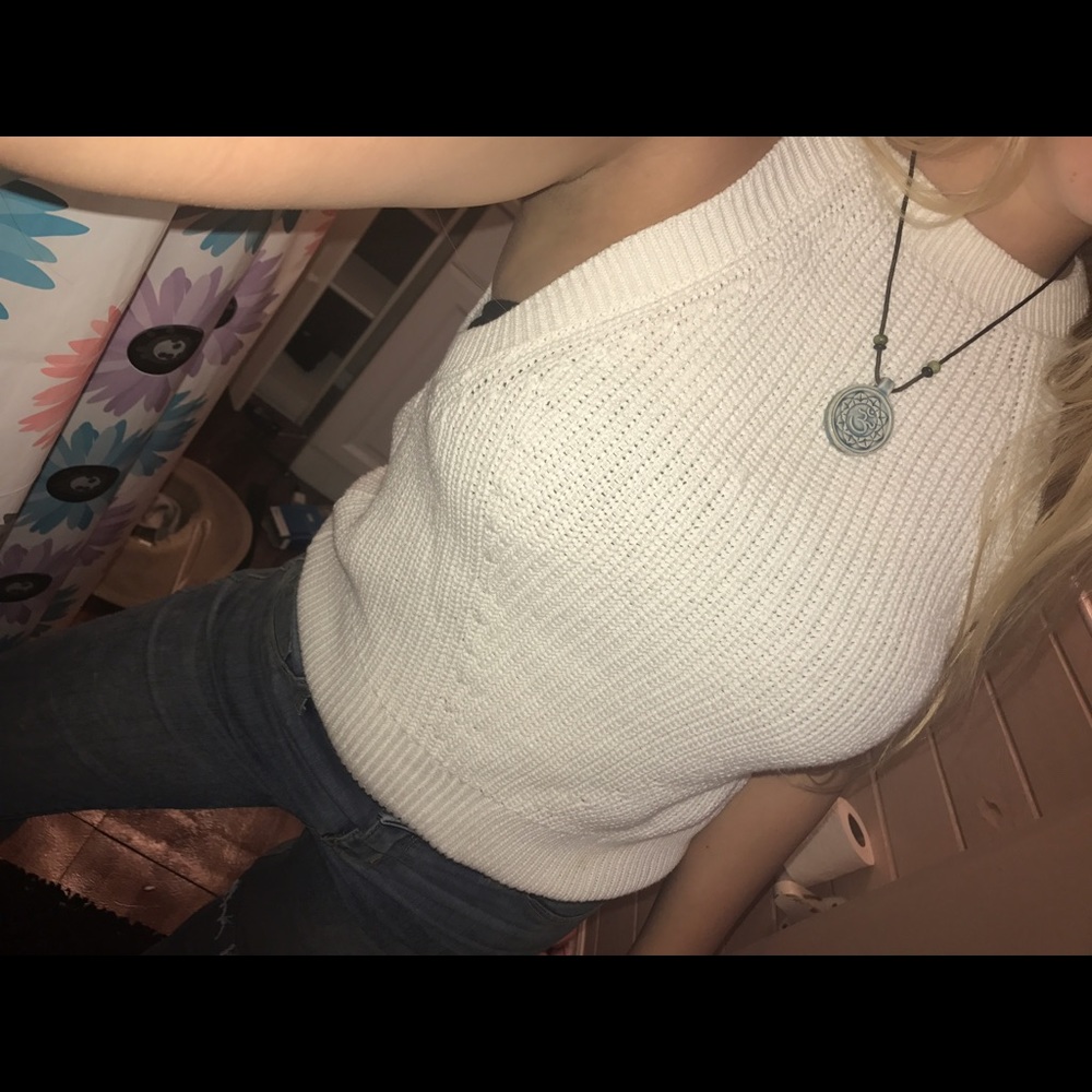 White knit top