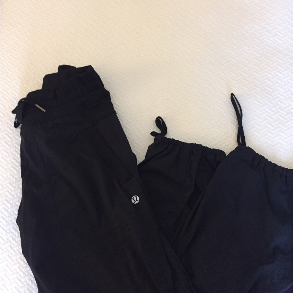 LULULEMON DANCE STUDIO PANT SIZE 2
