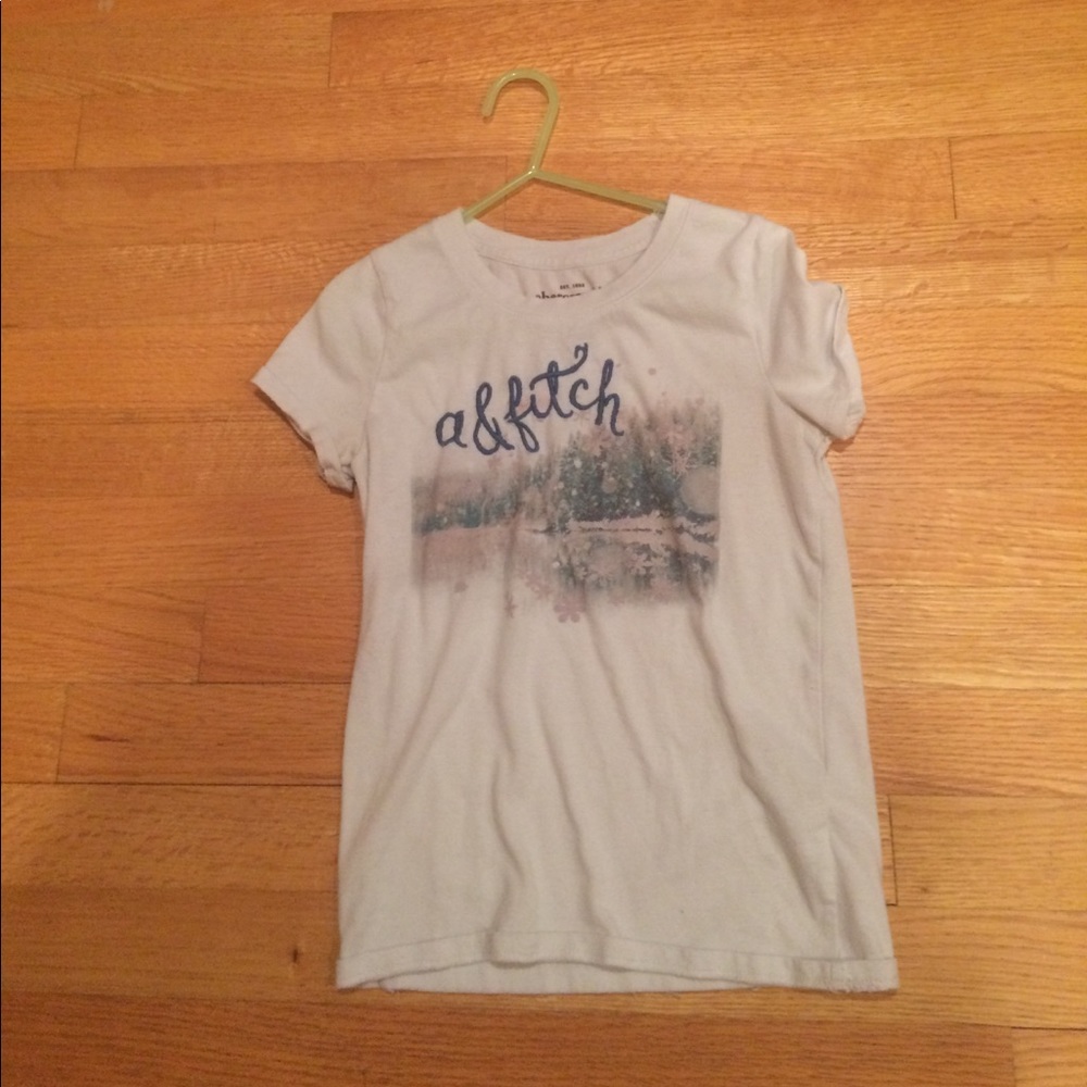 Abercrombie t-shirt