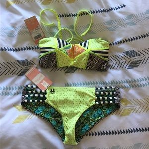 Maaji Bikini: NWT & Reversible!