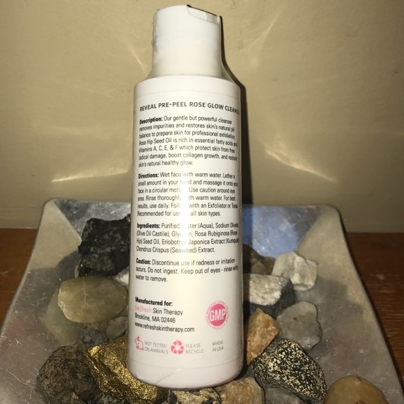 [re]fresh Skin Therapy Rose Glow Cleanser - Picture 2 of 3