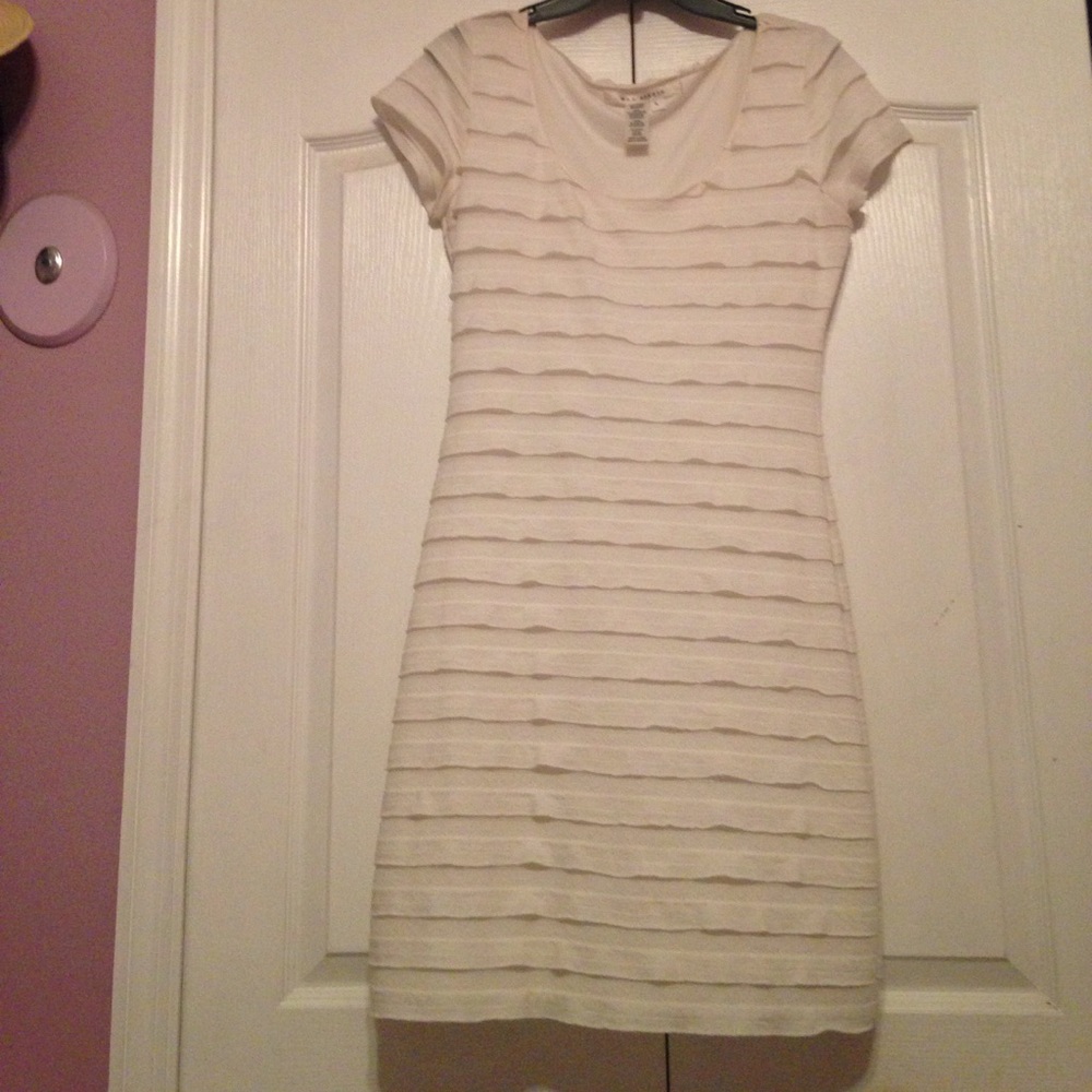 All white to the knees max studio dress