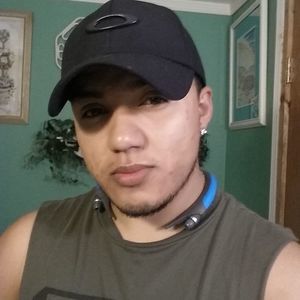 Meet your Posher, Cesar