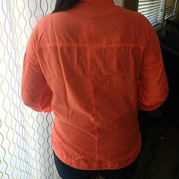 ??Jacket - Picture 3 of 6