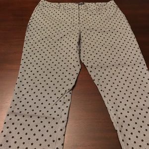 Women's 14 New York & Co. 7th Ave Crop Pants