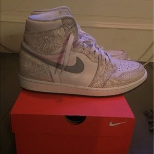 Air Jordan Retro 1 Laser