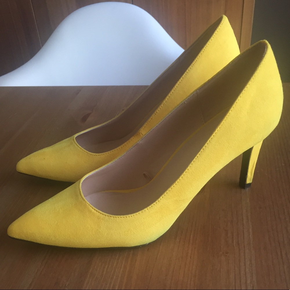 Almost new Zara shoes .