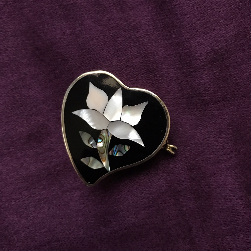 Handmade Abalone Shell Mini Jewelry Box - Picture 2 of 4