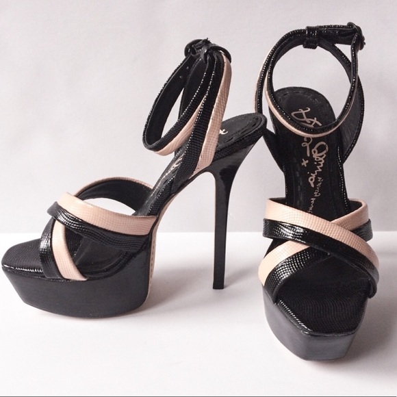 Alice + Olivia Shoes - Alice & Olivia "Lizabeth" Sandal