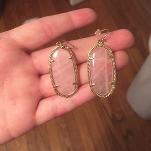 Elle Kendra Scott earrings