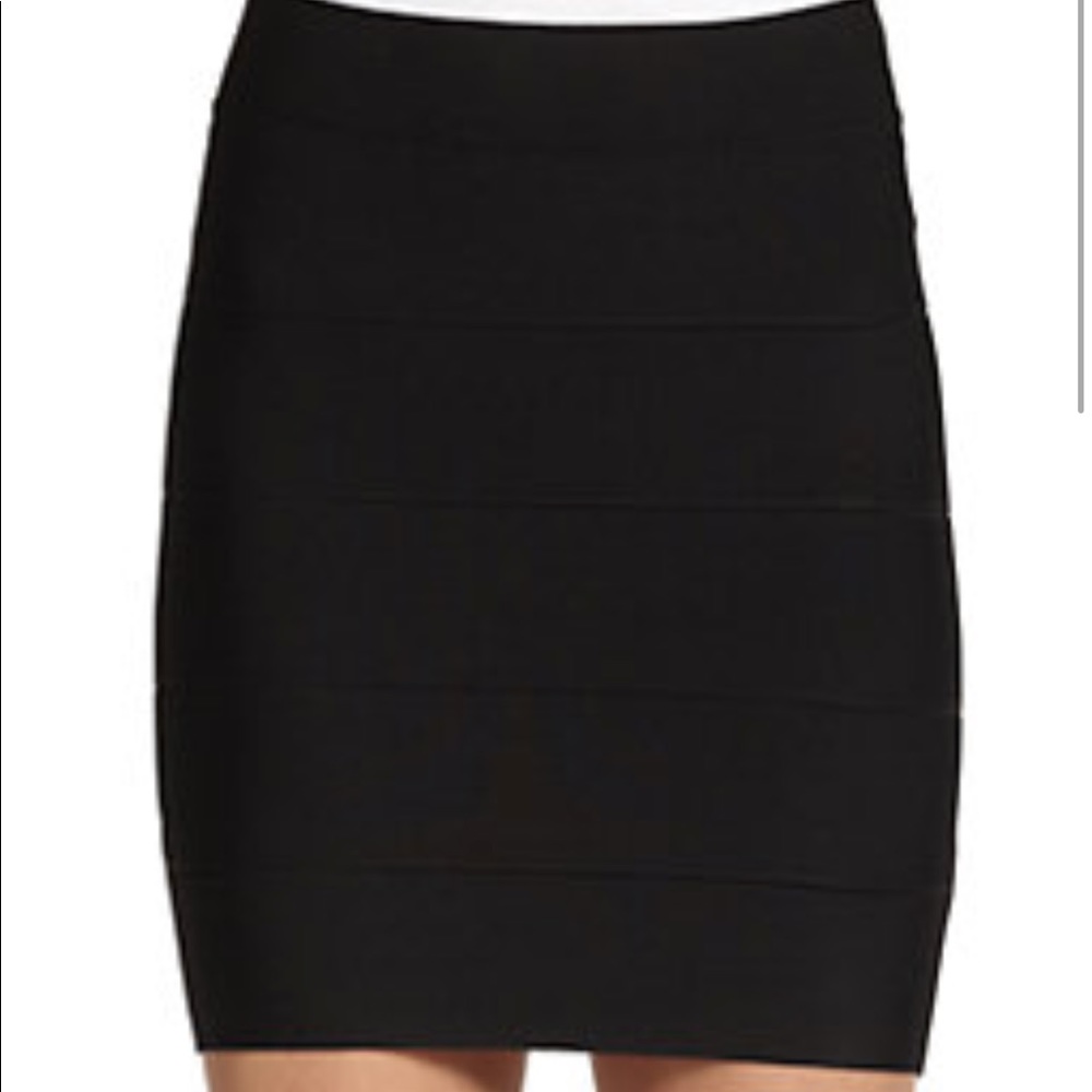NEVER WORN Black banded skirt boutique!!