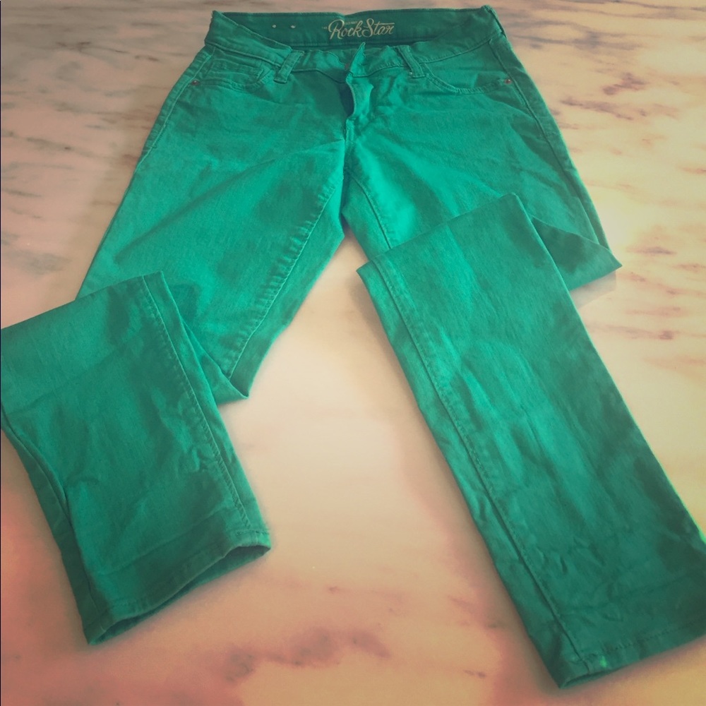 Old Navy Rockstar green jeans never worn