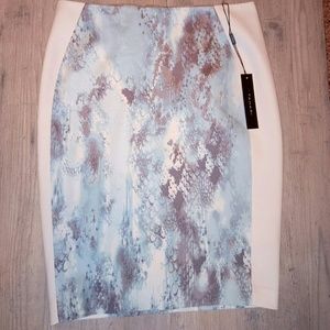 Women's Tahari Aria skirt.