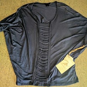 Loose-fitting Miracle Body top