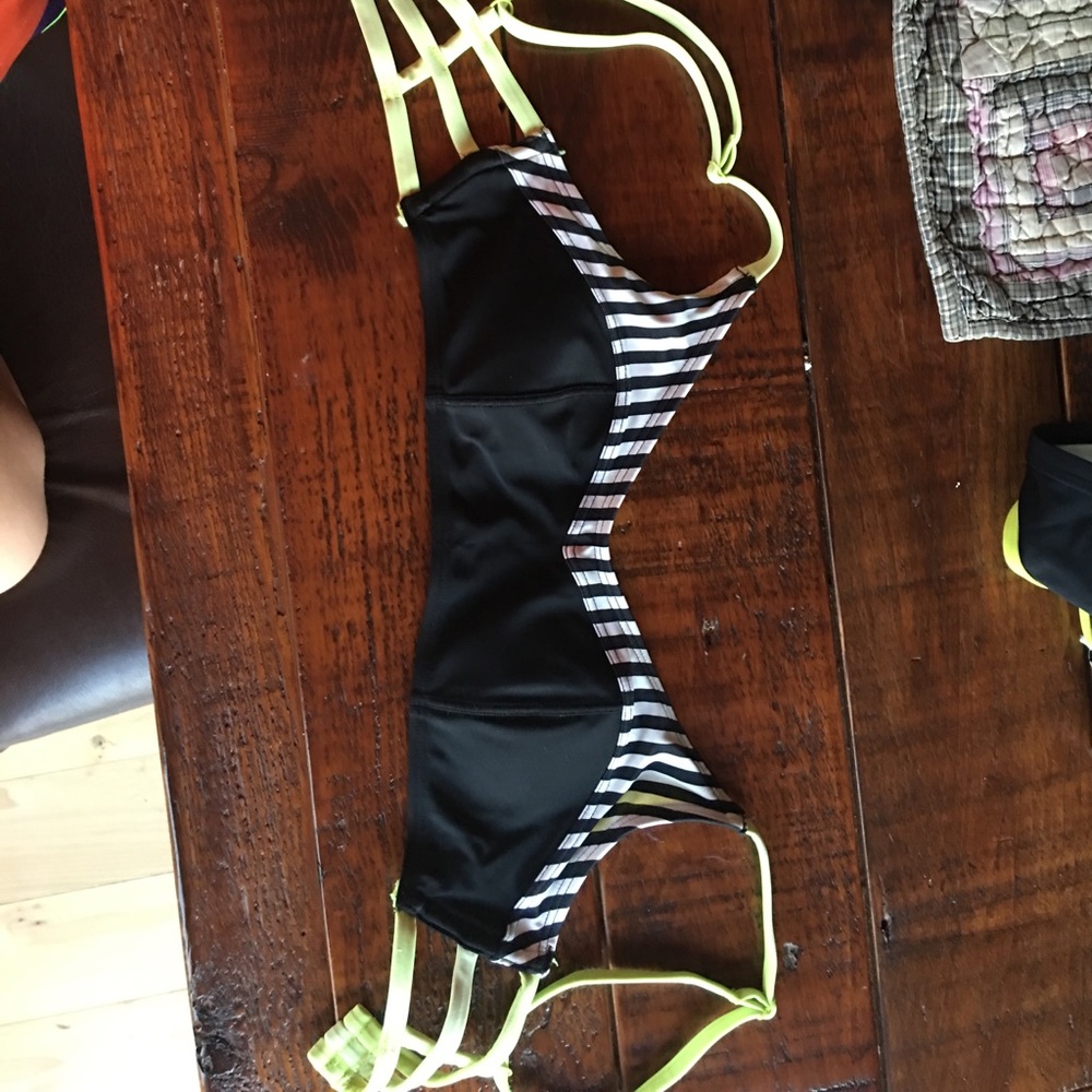 🌿DONATING SOON 🌿 Scoop swim top