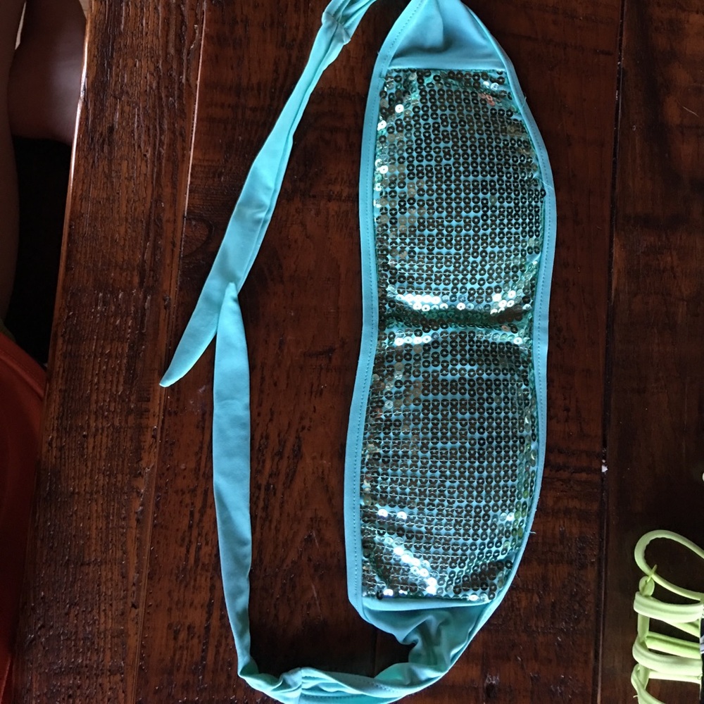 🌿DONATING SOON 🌿 Sparkly strapless swim top