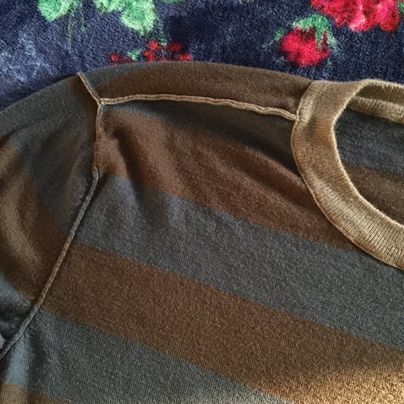 Preowned Men's Gap blue & brown stripes sweater - Picture 3 of 5