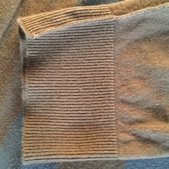 Preowned Men's Gap blue & brown stripes sweater - Picture 5 of 5