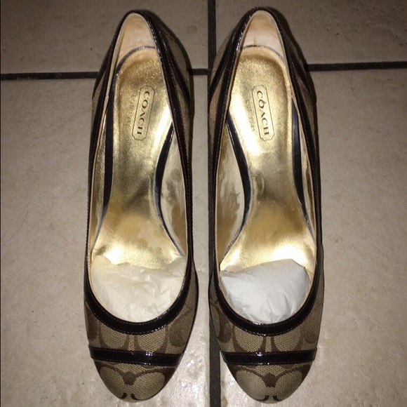 Coach Wedges - Picture 3 of 3