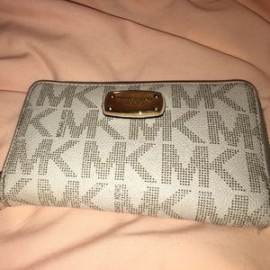 MK wristlet