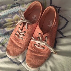 Size 6.5 peach vans 👟