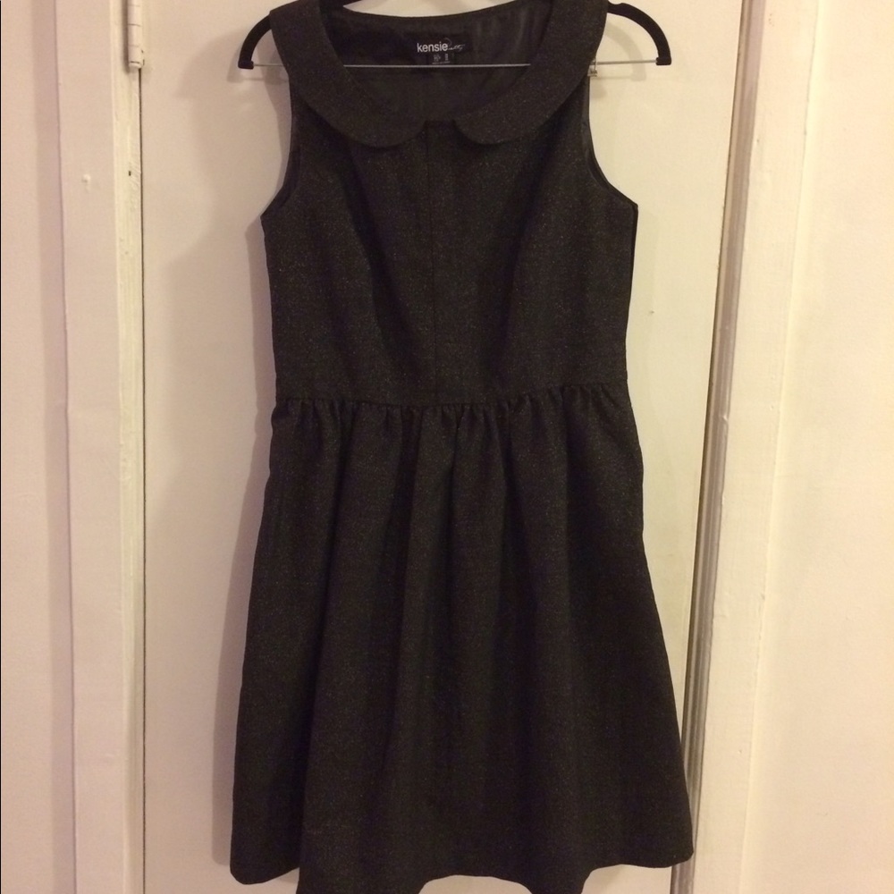 Med Metallic Peter Pan collar knee length dress