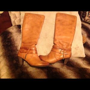 Beautiful Pikolinos Zipup boots