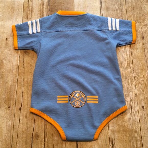 Denver Nuggets adidas onesie 24M - Picture 2 of 7