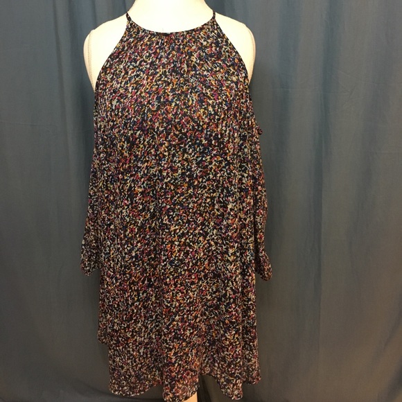 1. State cold shoulder dress - Picture 3 of 6