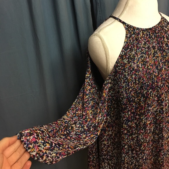 1. State cold shoulder dress - Picture 4 of 6