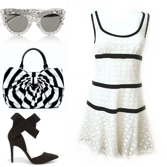 Juicy Couture Dresses & Skirts - NWOT JUICY COUTURE Off White Lace Bow Dress