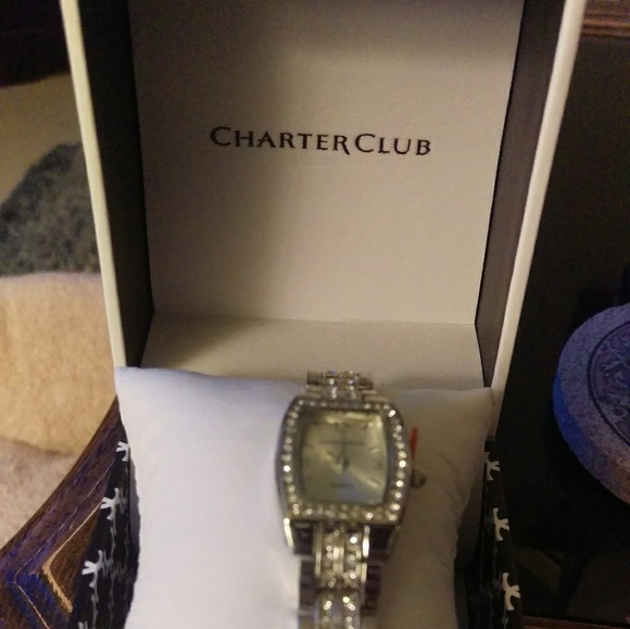 Watch - Picture 2 of 3