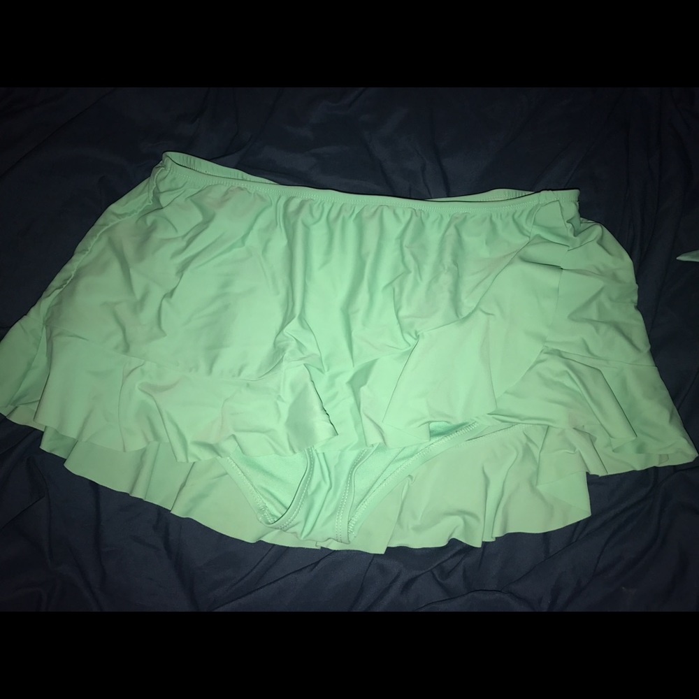 Swim suit - Picture 2 of 2
