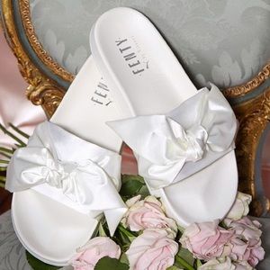 Meet your Posher, Skyelar