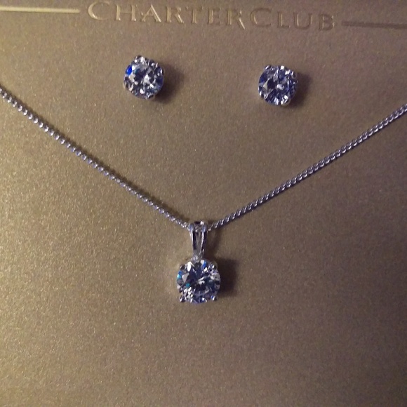 Necklace and earrings set - Picture 3 of 3