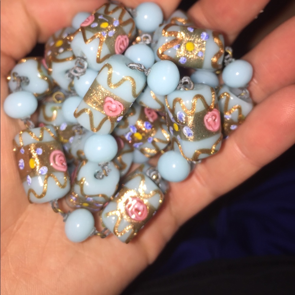 beautiful necklace - Picture 2 of 3