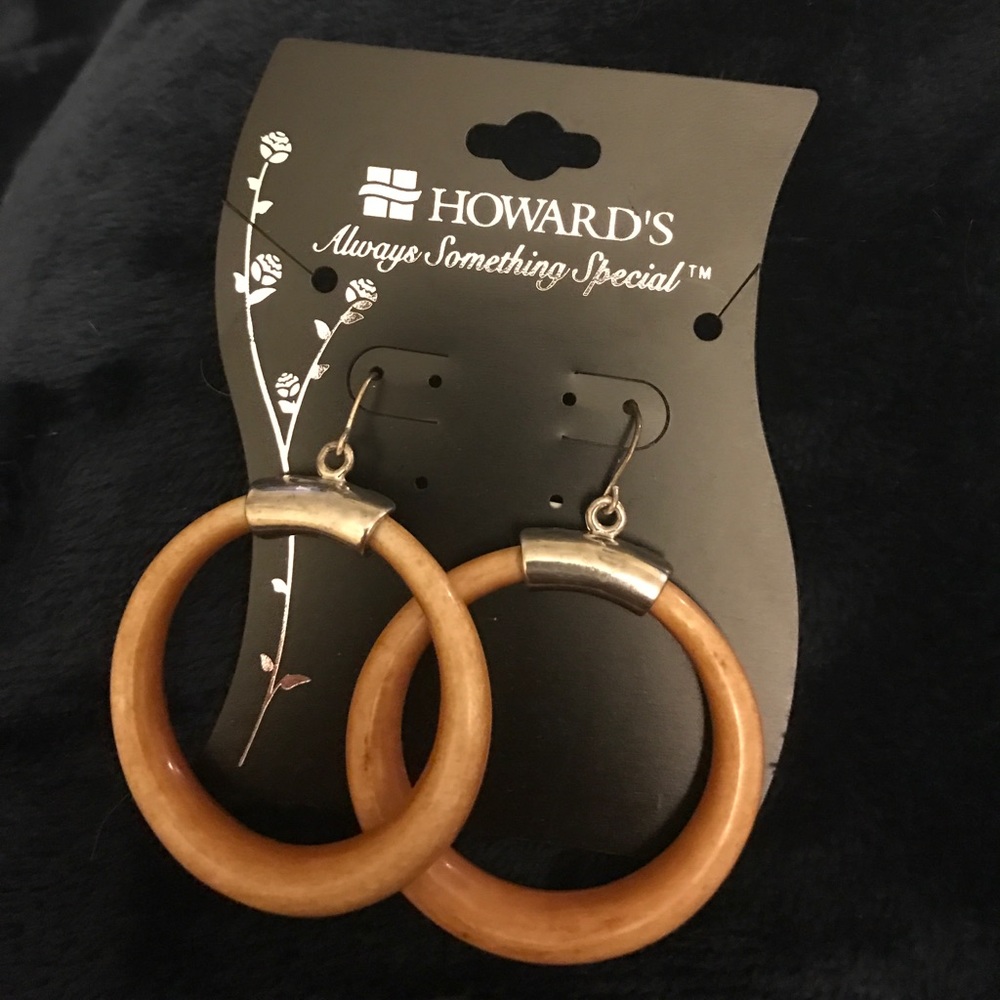 Wood look hoop earrings