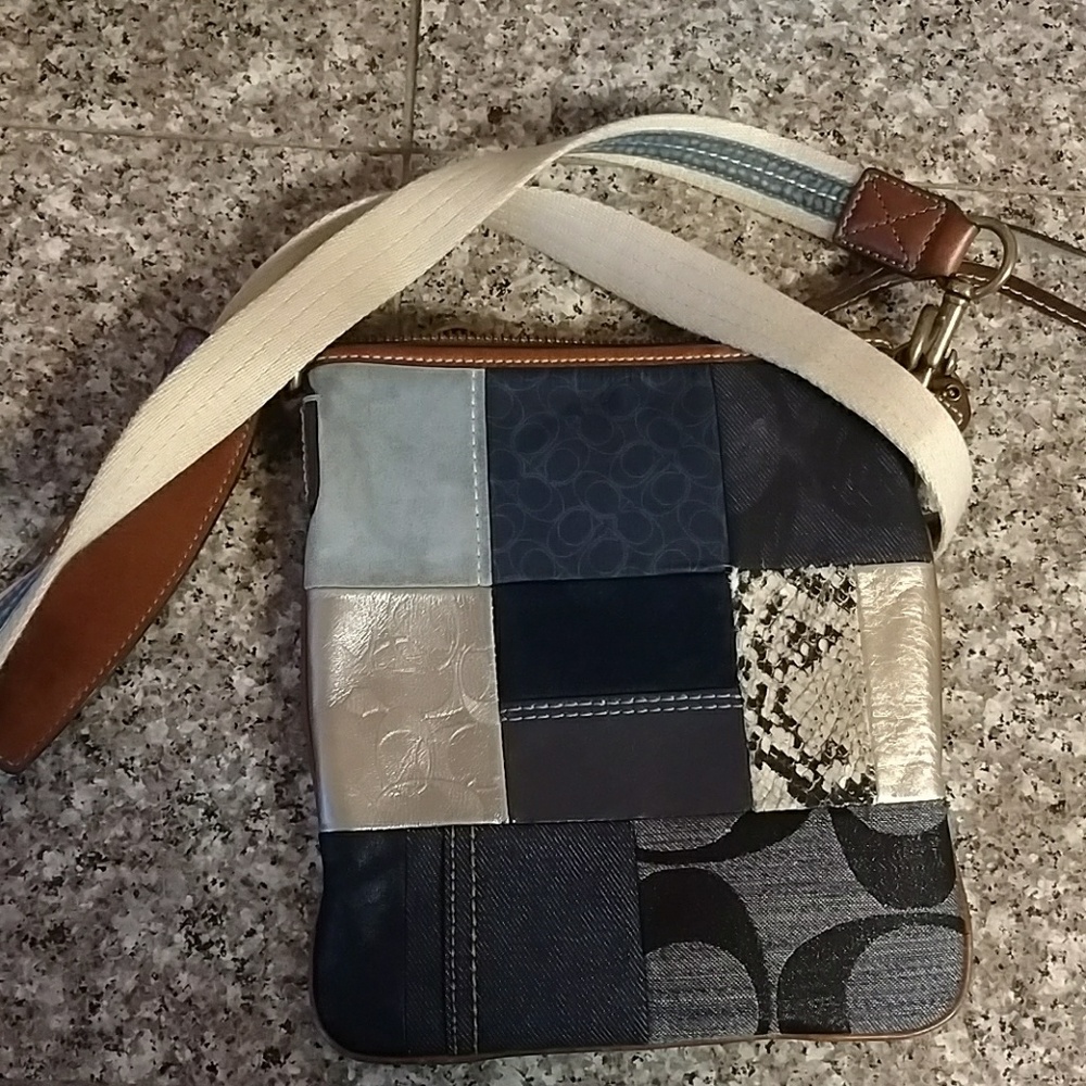 XxSOLDxX Coach crossbody