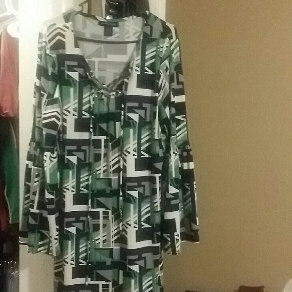 20 - Picture 2 of 4
