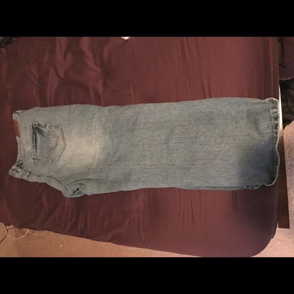 Maurices size 22 capris