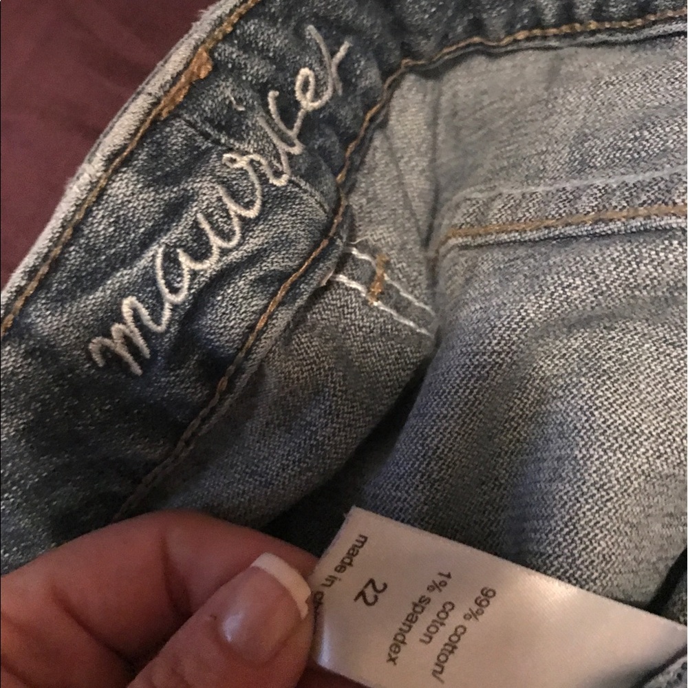 Maurices size 22 capris - Picture 4 of 4