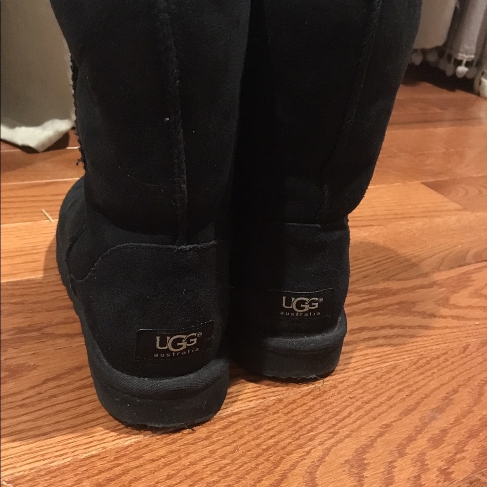 Black uggs