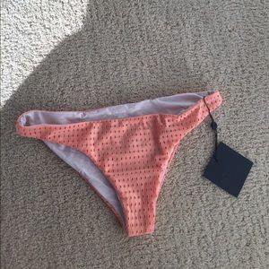 Acacia Waikoloa Loquat Bottoms M NWT