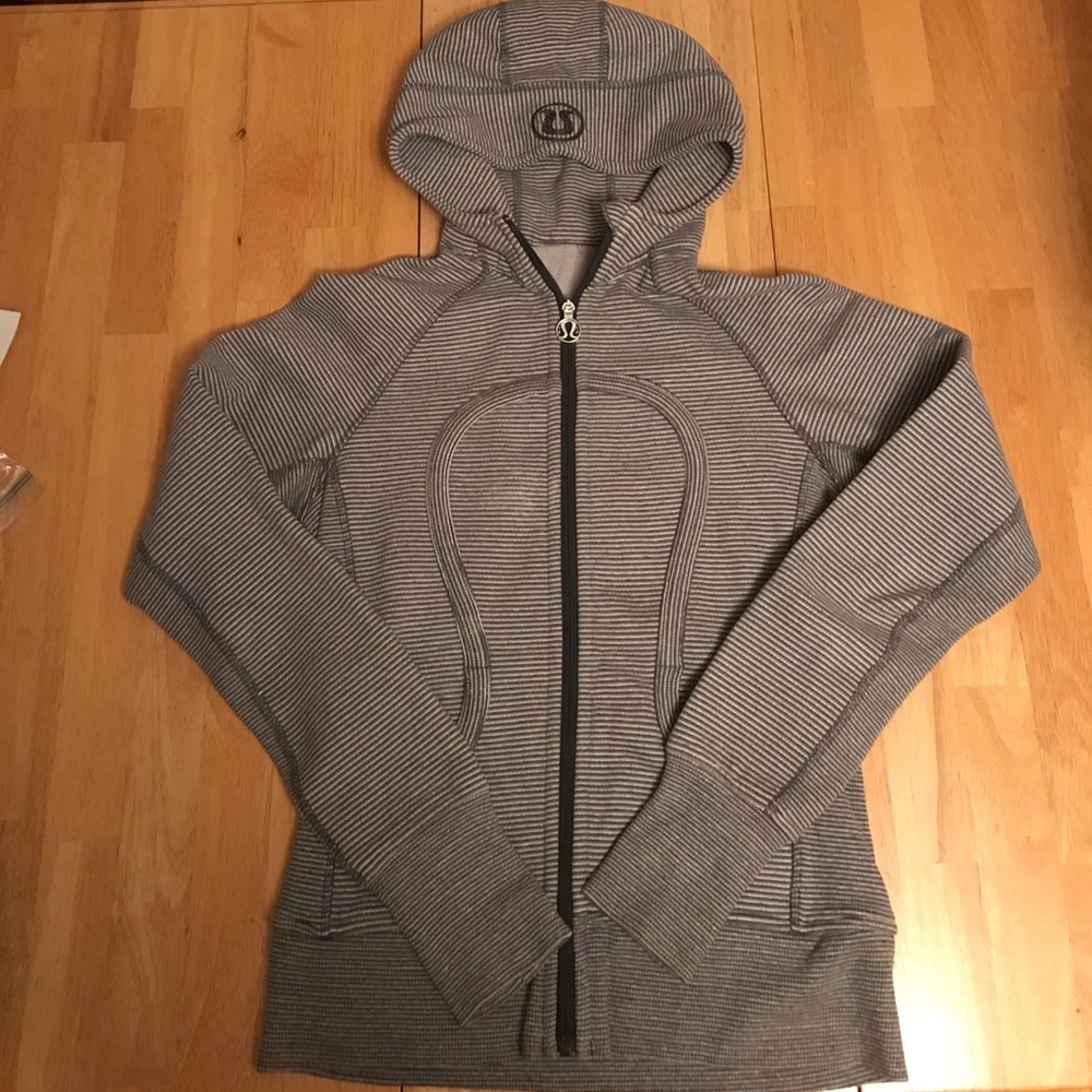Lululemon Scuba Hoodie (Rare Color!)